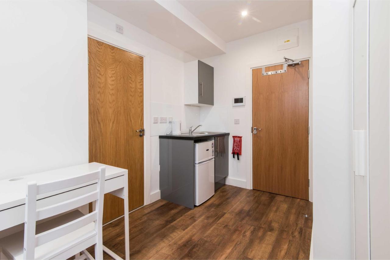 Sublime Stays Webberley Stylish Studio Stoke City Centre Buitenkant foto