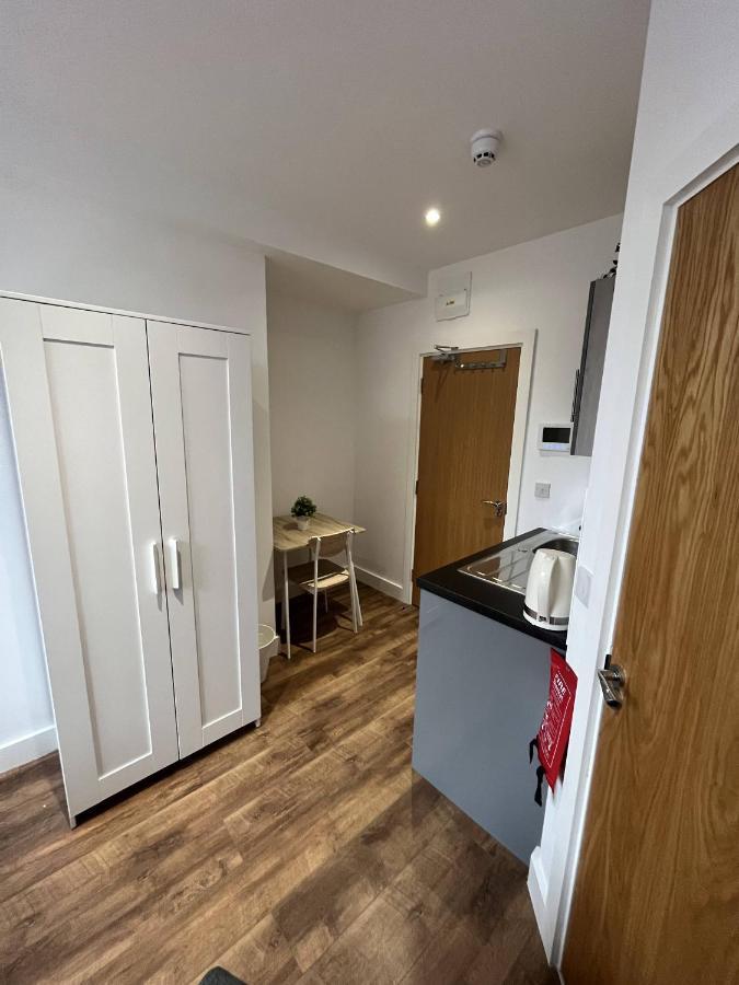 Sublime Stays Webberley Stylish Studio Stoke City Centre Buitenkant foto