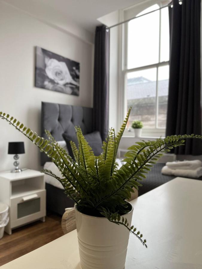 Sublime Stays Webberley Stylish Studio Stoke City Centre Buitenkant foto
